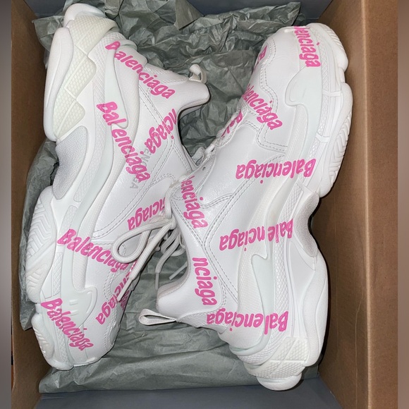 Balenciaga logotype like brand new - Picture 1 of 8
